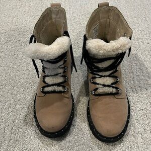Sorel Lennox Lacy Cosy Boot